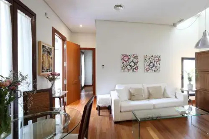 Room 3 of 17
