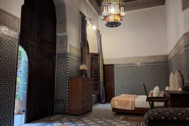 Room 13 of 64