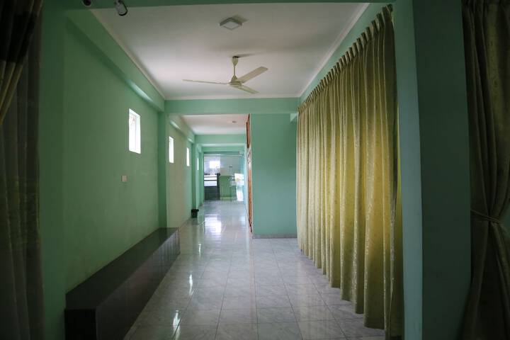 Hotel Interior 4 of 59
