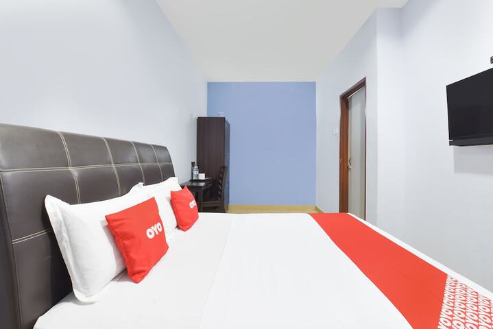 Room 26 of 46