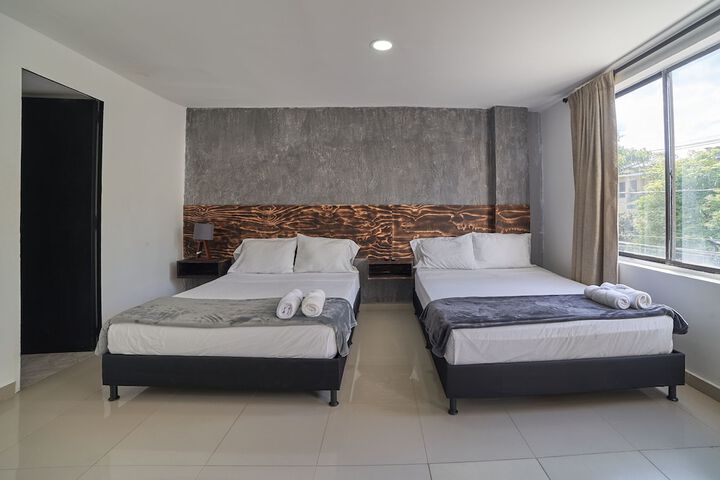 Room 4 of 40