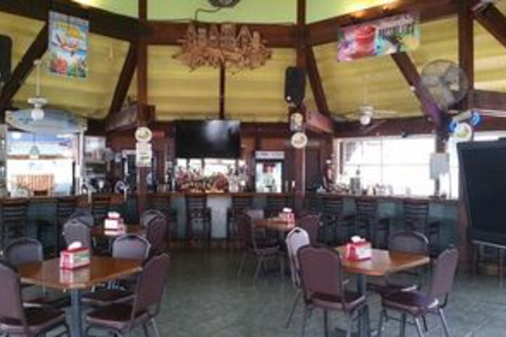 Dining 8 of 45