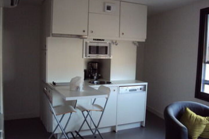Room 11 of 12