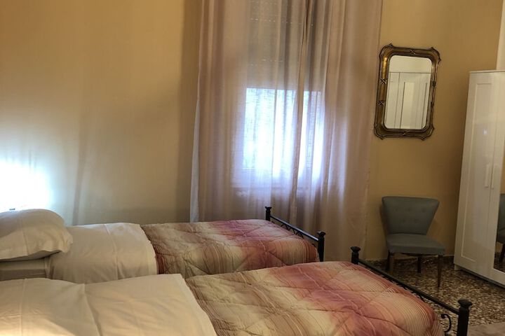 Room 7 of 43