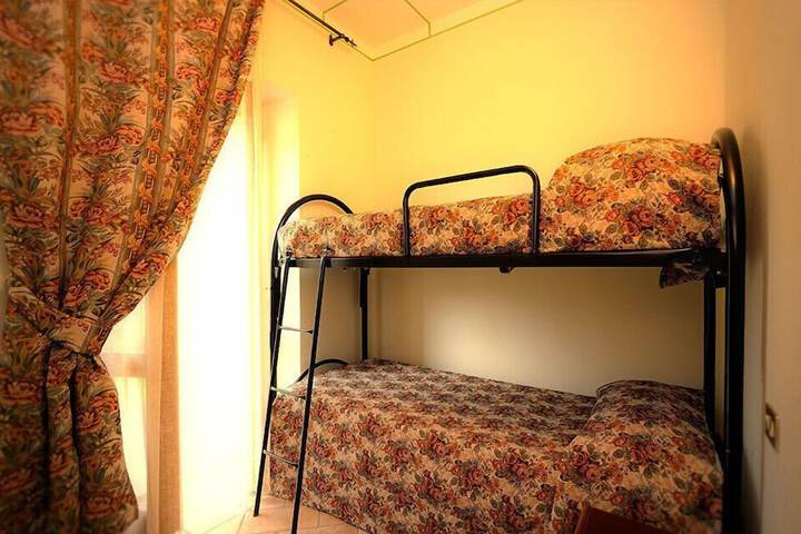 Room 18 of 41
