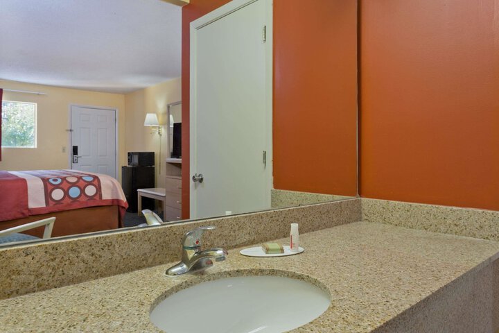 2 Double Beds Mobility Accessible (1 of 6)