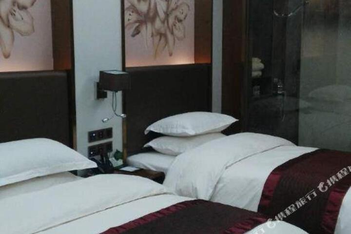 Jinbi Huafu Hotel