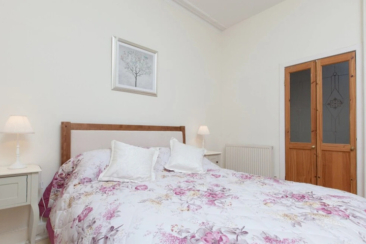 Room 4 of 22
