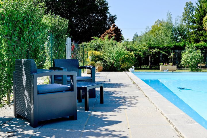 Pool 23 of 38