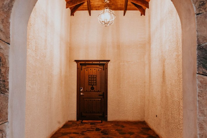 Room 57 of 161