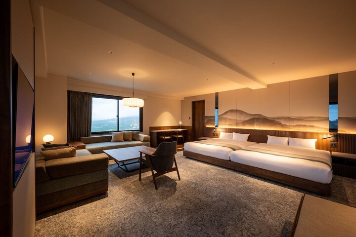 Room 12 of 200