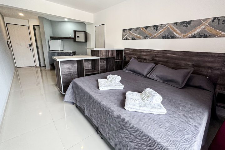 Room 12 of 37