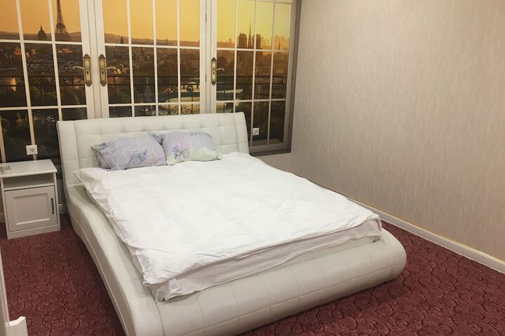 Room 15 of 37