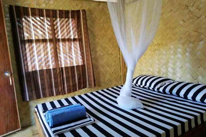 Room 5 of 63