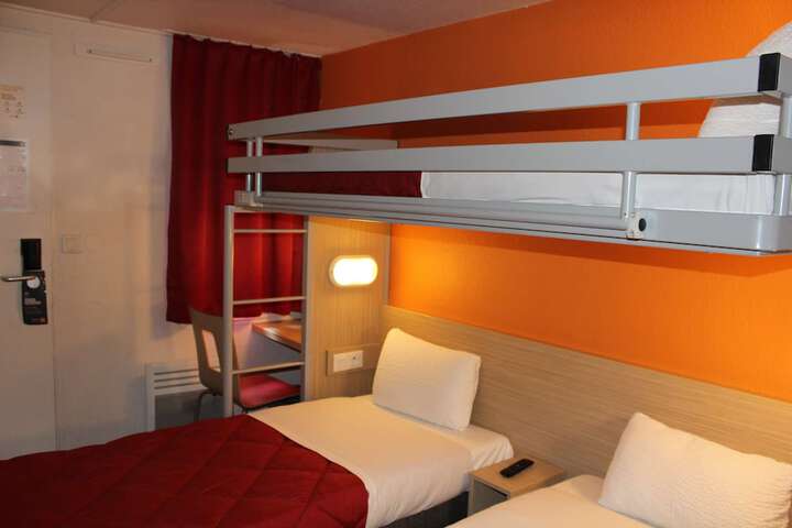 Room 10 of 39