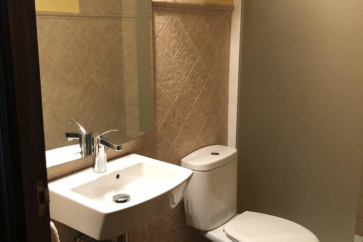 Room 49 of 57