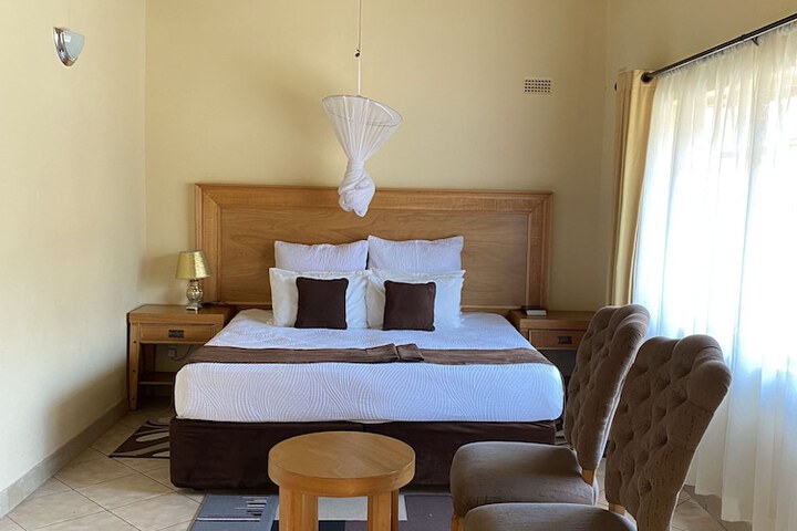 Room 9 of 23