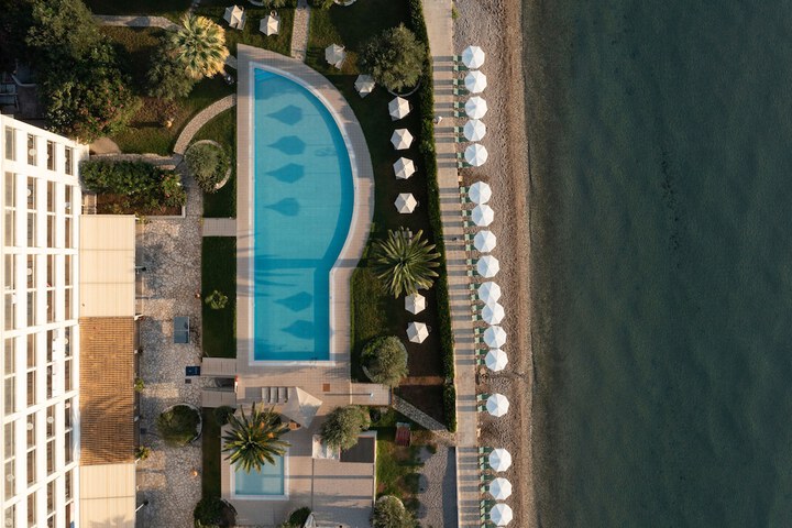 Pool 63 of 208