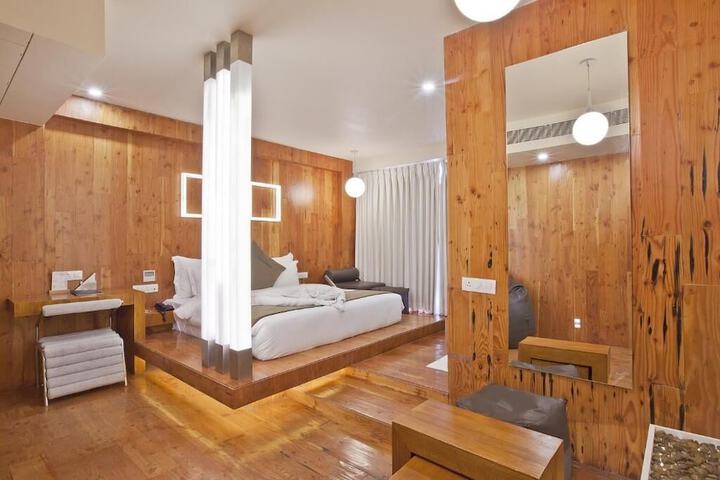 Room 29 of 60