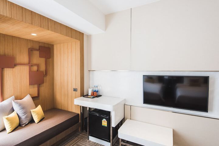 Room 9 of 52