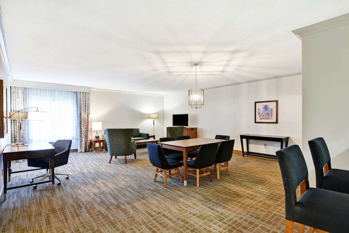 Room 5 of 43
