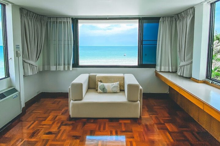 Room 35 of 71