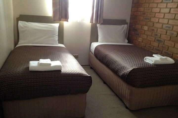 Room 8 of 29