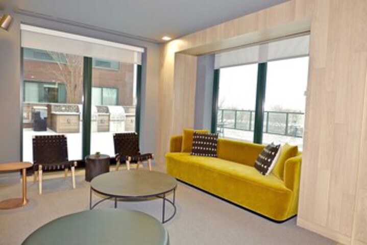 Room 13 of 27