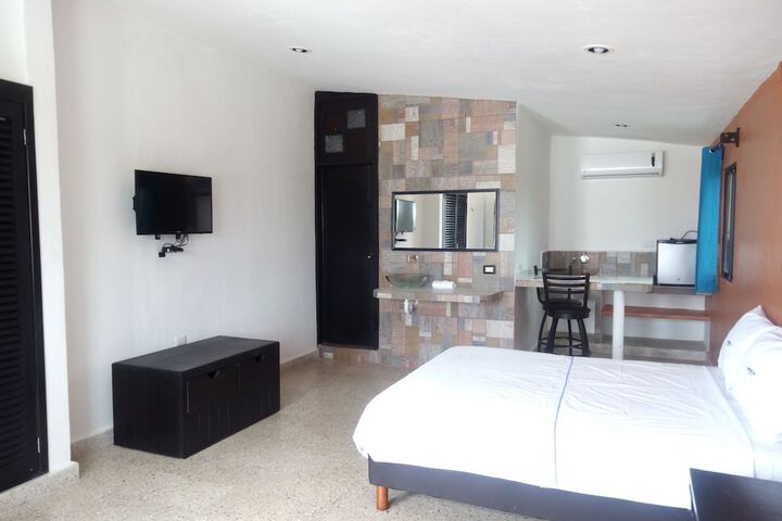 Room 12 of 42