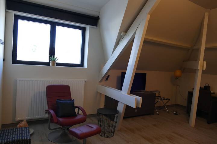 Room 3 of 29