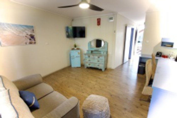 Room 162 of 228