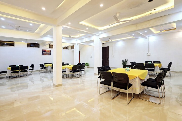Ballroom/Hall 40 of 43