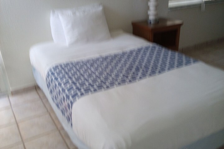 Room 9 of 25
