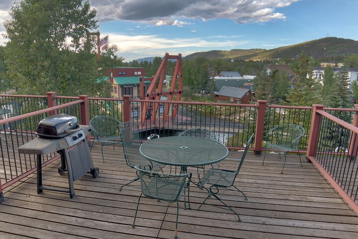 Property Grounds 83 of 87