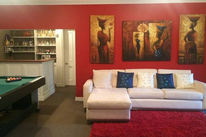 Room 14 of 27