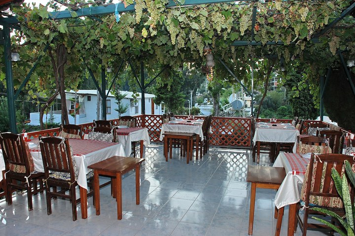 Dining 49 of 69