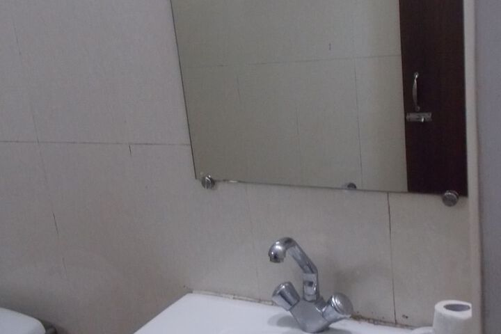 Room 75 of 122