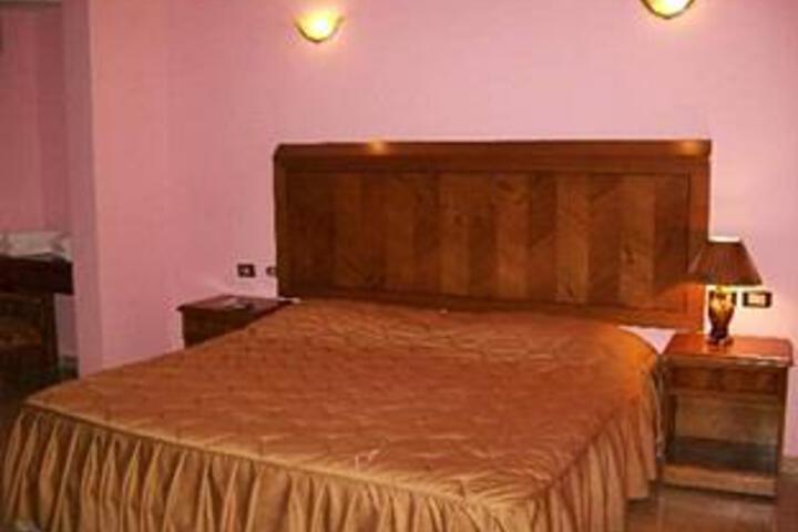 Al Anbat Midtown 3 Hotel