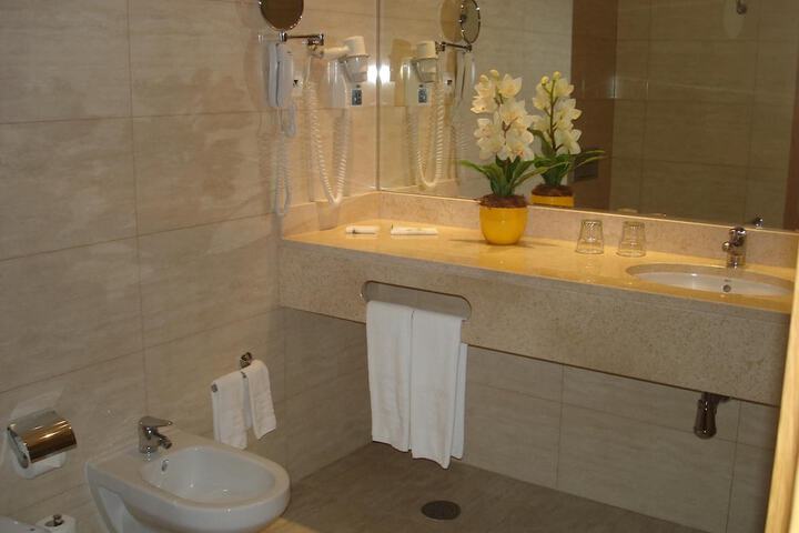 Bathroom Interior Photo