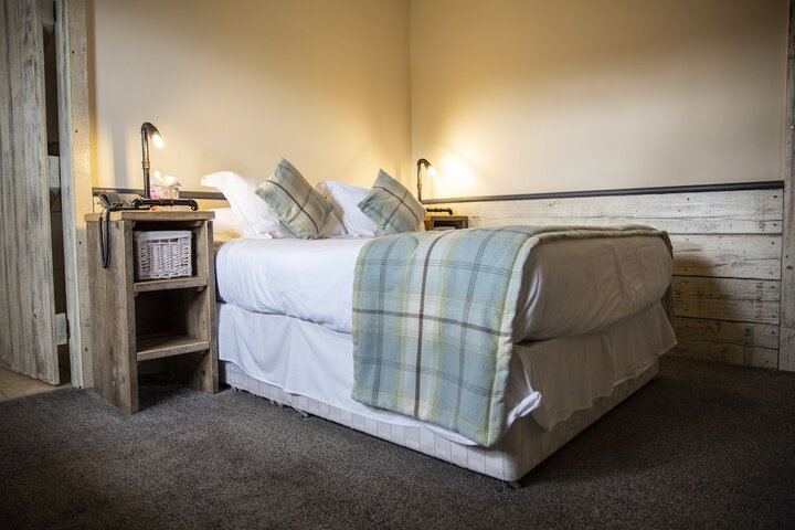 Room 5 of 51