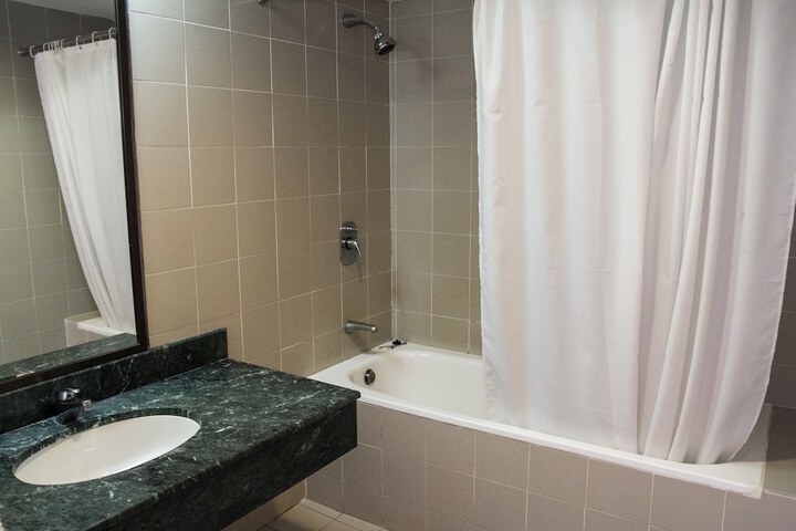 Room 22 of 32