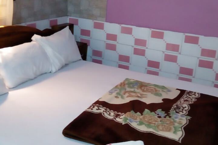 Room 16 of 42