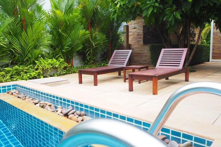 Pool Hotel
