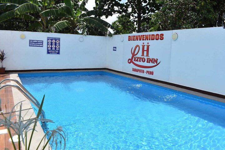 Pool 30 of 44