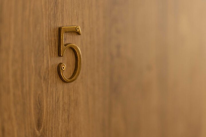 Room 103 of 210
