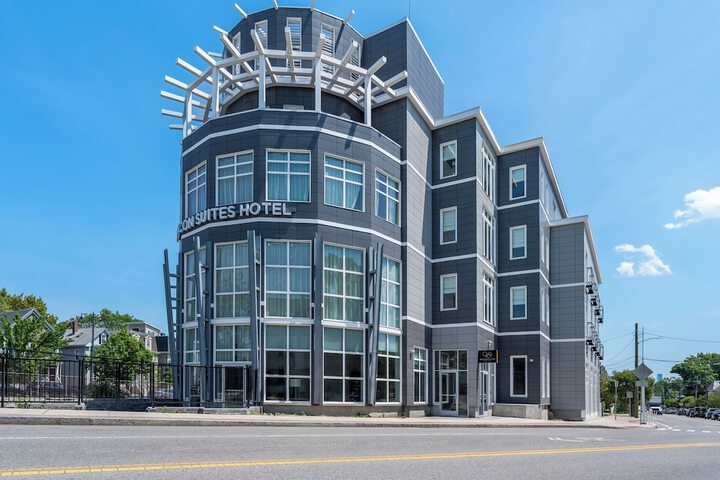 Photo of Beacon Suites Hotel