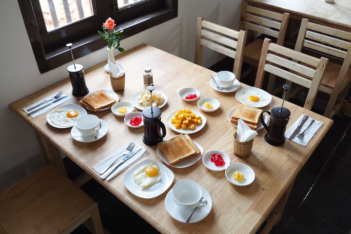 Breakfast/Coffee Service 27 of 33