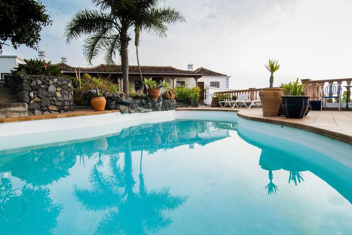 Pool 56 of 109