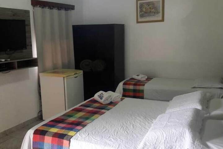 Room 13 of 40