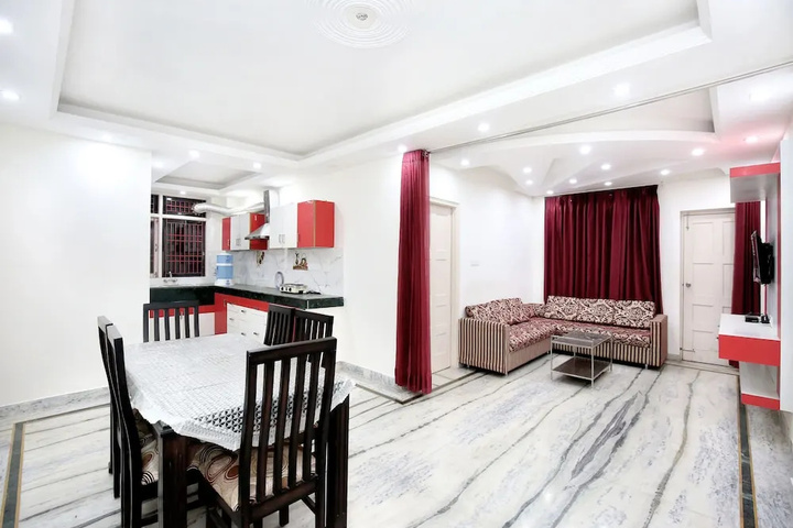 Room 2 of 9